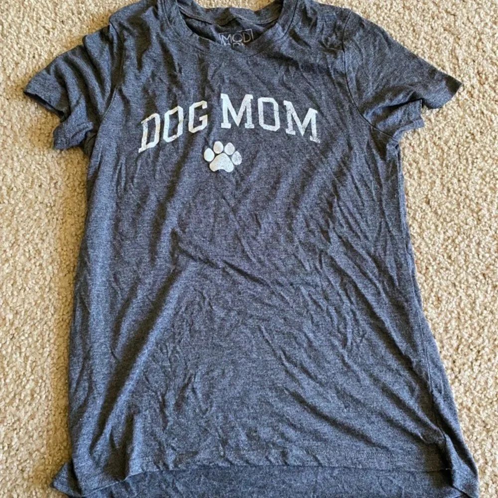 Womens Dog Mom Tshirt